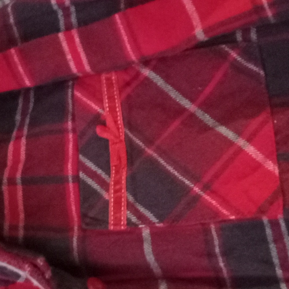 Women's Plaid Button Up Shirt - Picture 3 of 5